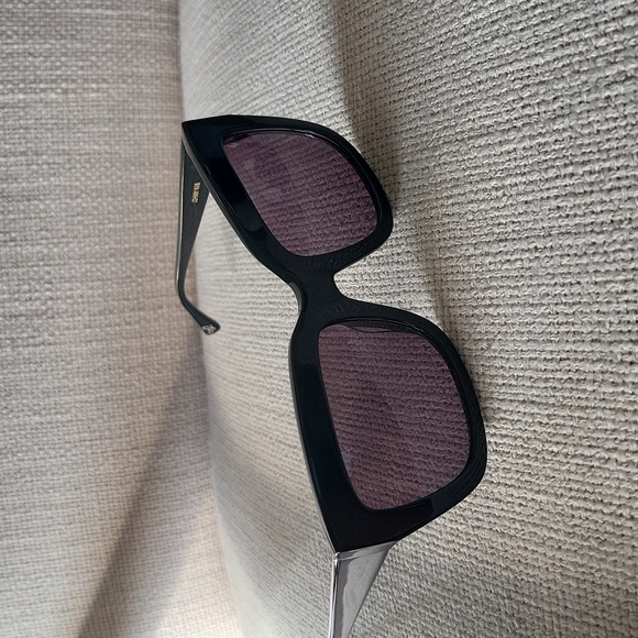 Johnny Was Marianne Sunglasses excellent condition. - Picture 4 of 11